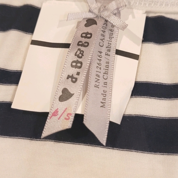 JO & CO Jean's Size S T-Shirt - Picture 3 of 5